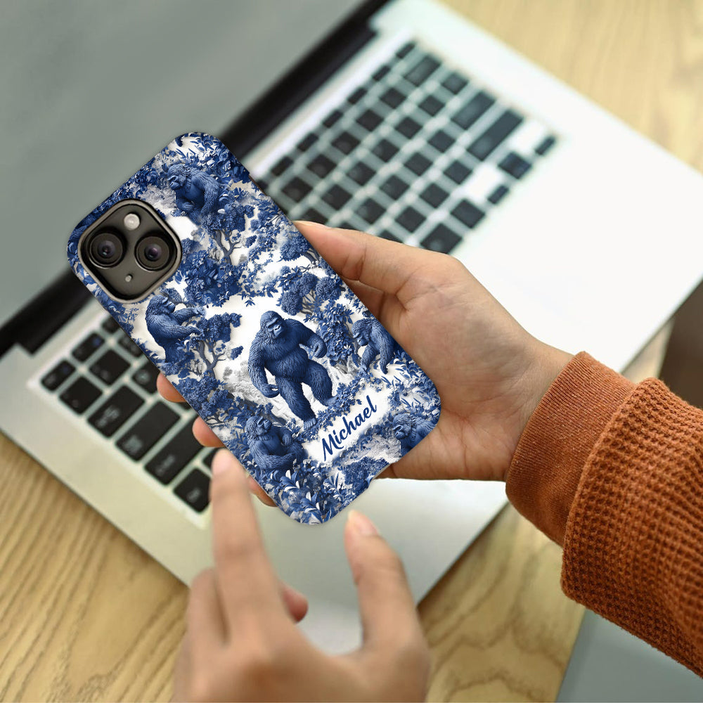 Bigfoot Sommer-Vibes – Personalisierte Handyhülle mit Wandermotiv