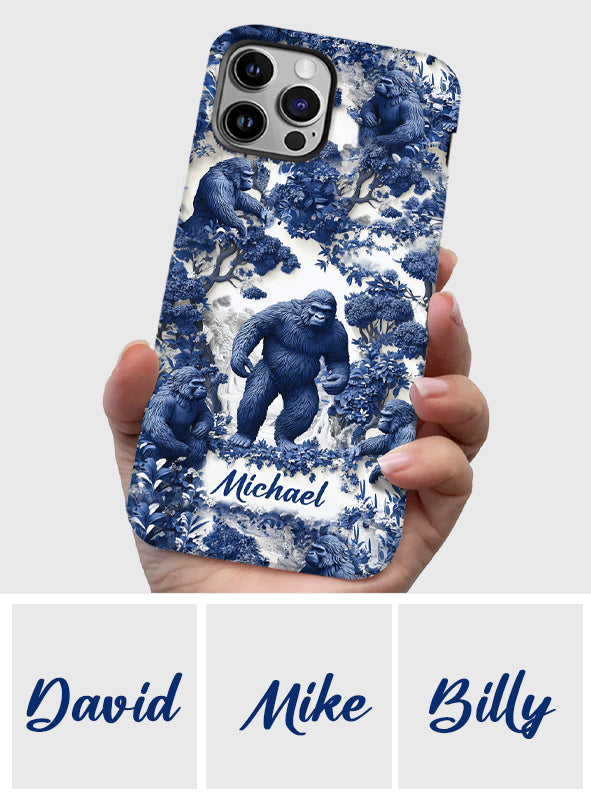 Bigfoot Sommer-Vibes – Personalisierte Handyhülle mit Wandermotiv