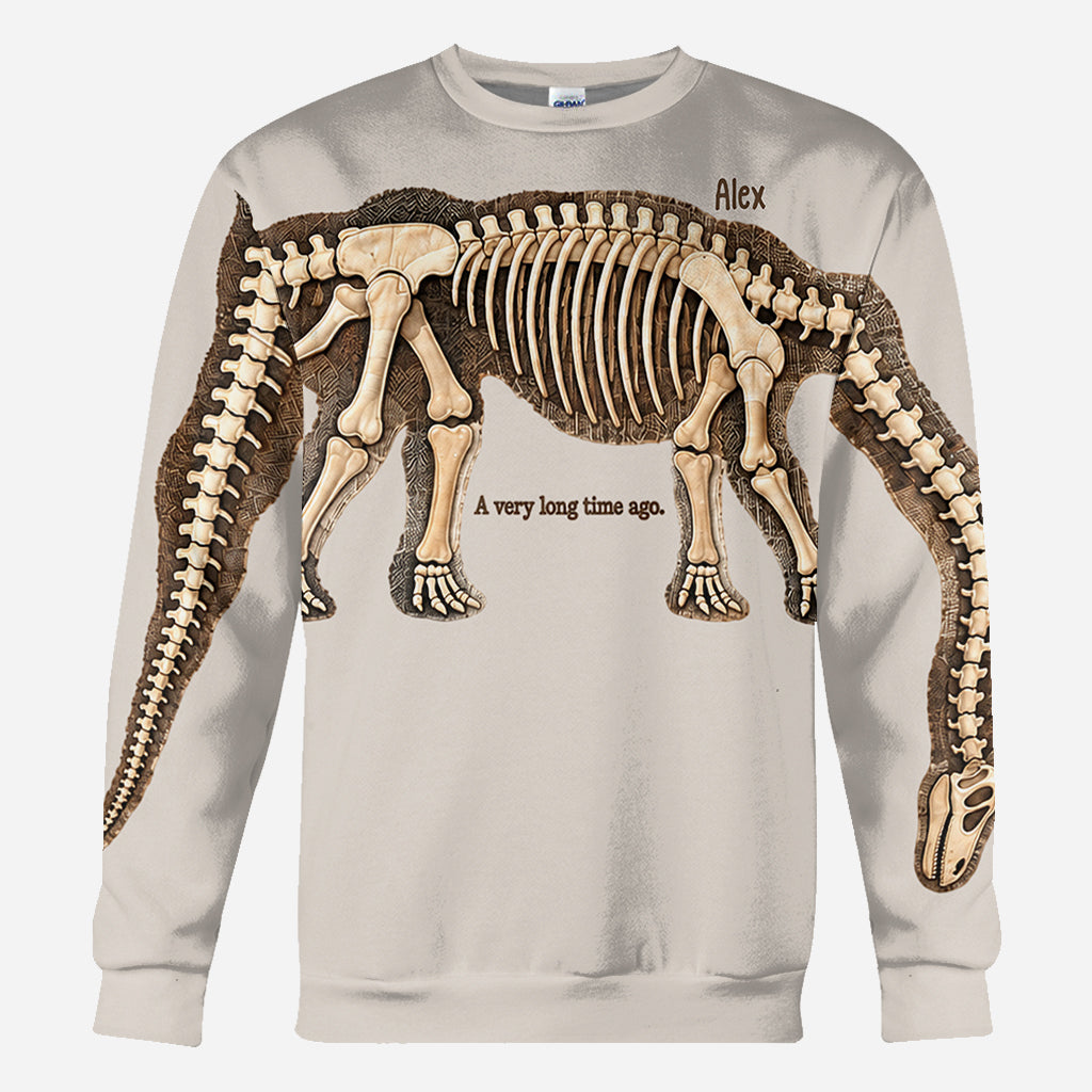 Étirez-vous pour découvrir le dinosaure entier - Chemise personnalisée tout en un