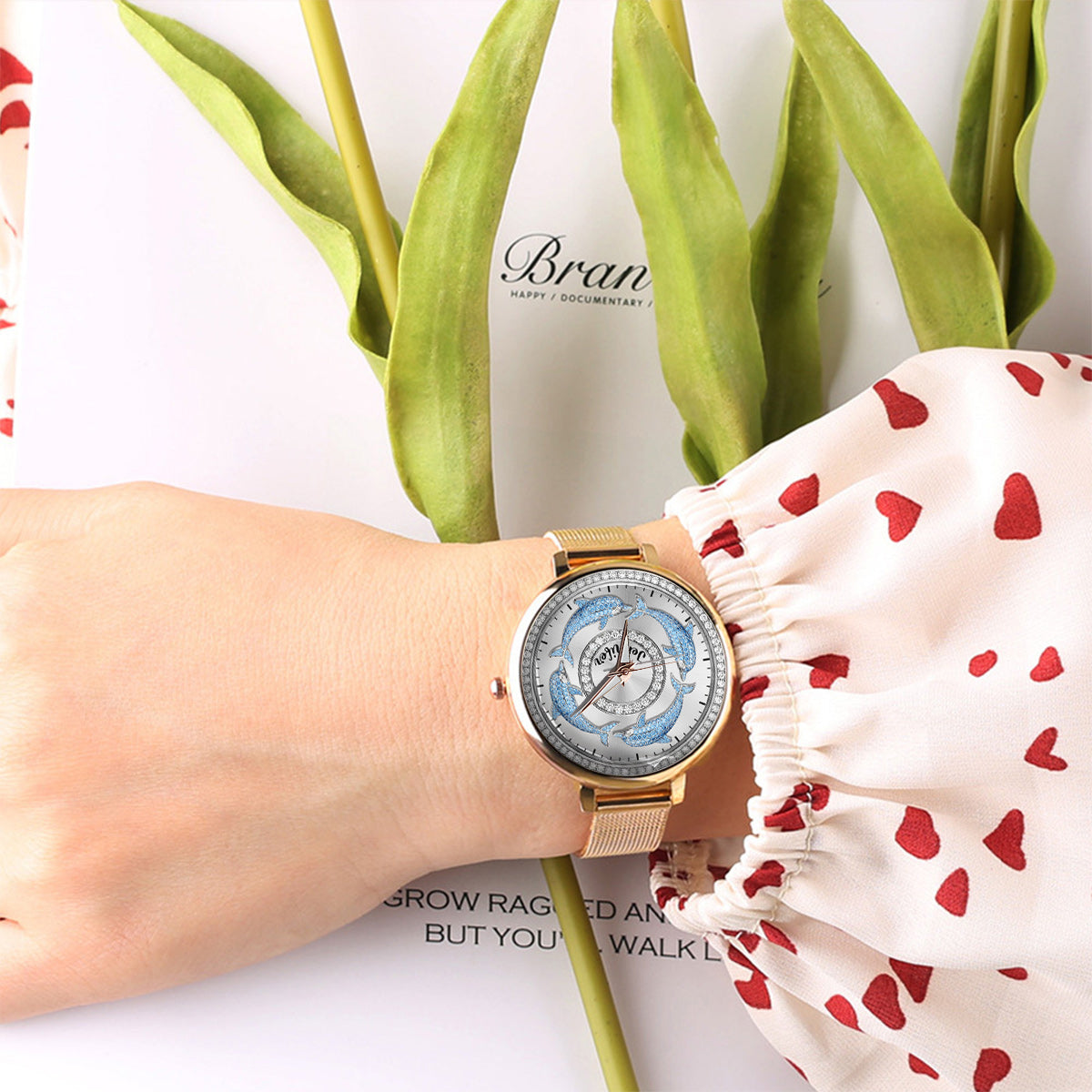Liebe Delfine – Personalisierte Damen-Handuhr mit Delfinmotiv 