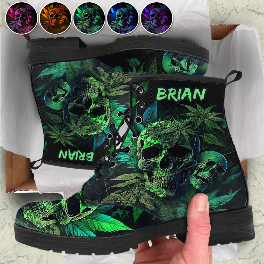 Cannabis-Schädel – Personalisierte Lederstiefel mit Cannabis-Motiv