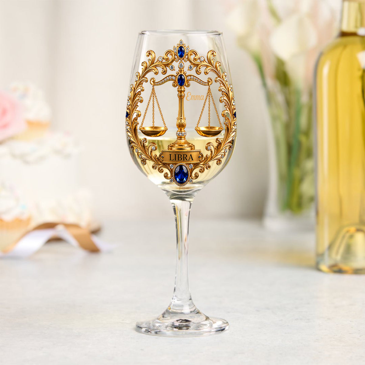 Das Gemütliche Königin Geschenkset - Personalisierte Horoskop Satinrobe & Bettwäsche Set & Weinglas