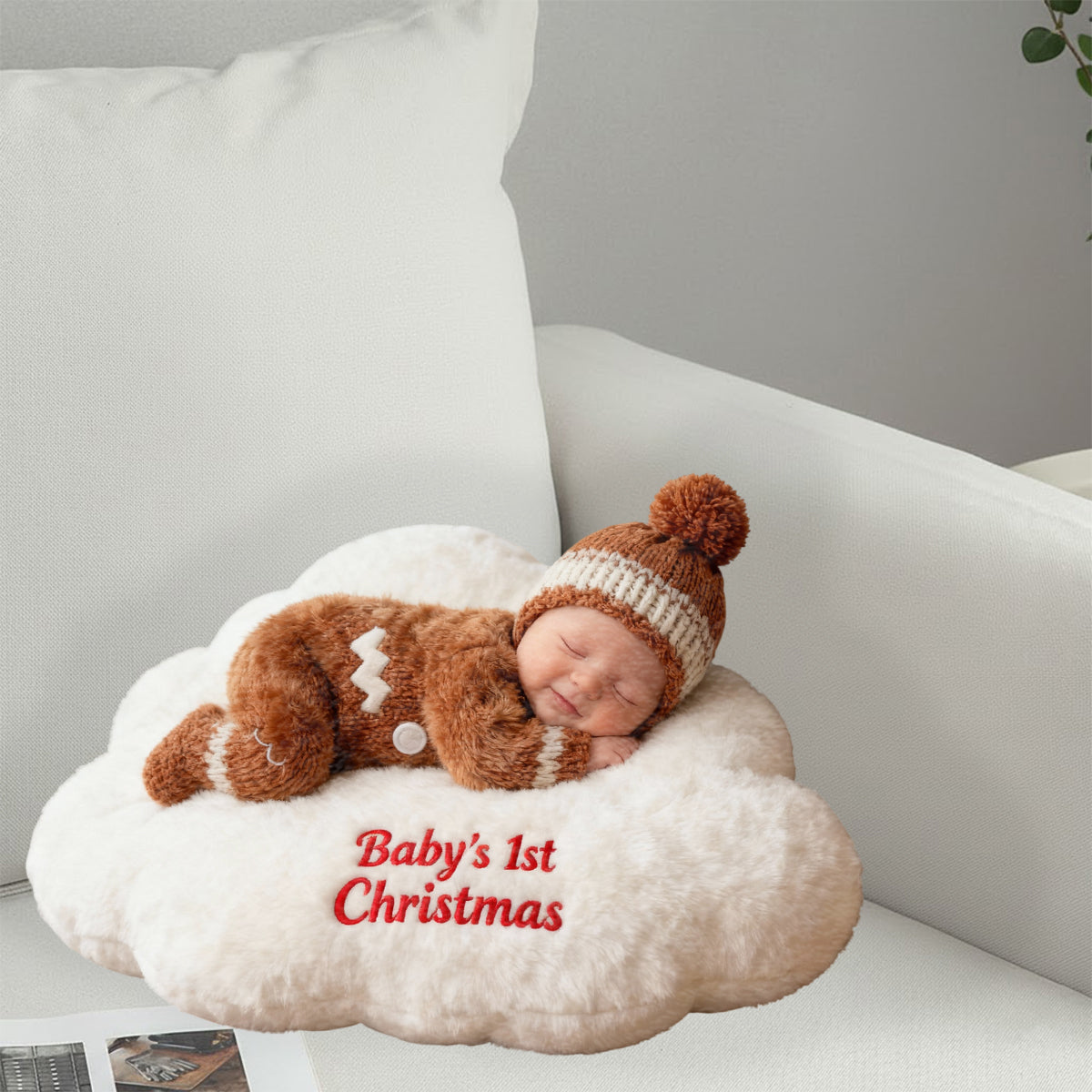 Premier Noël de bébé - Coussin en fausse fourrure personnalisé pour enfant