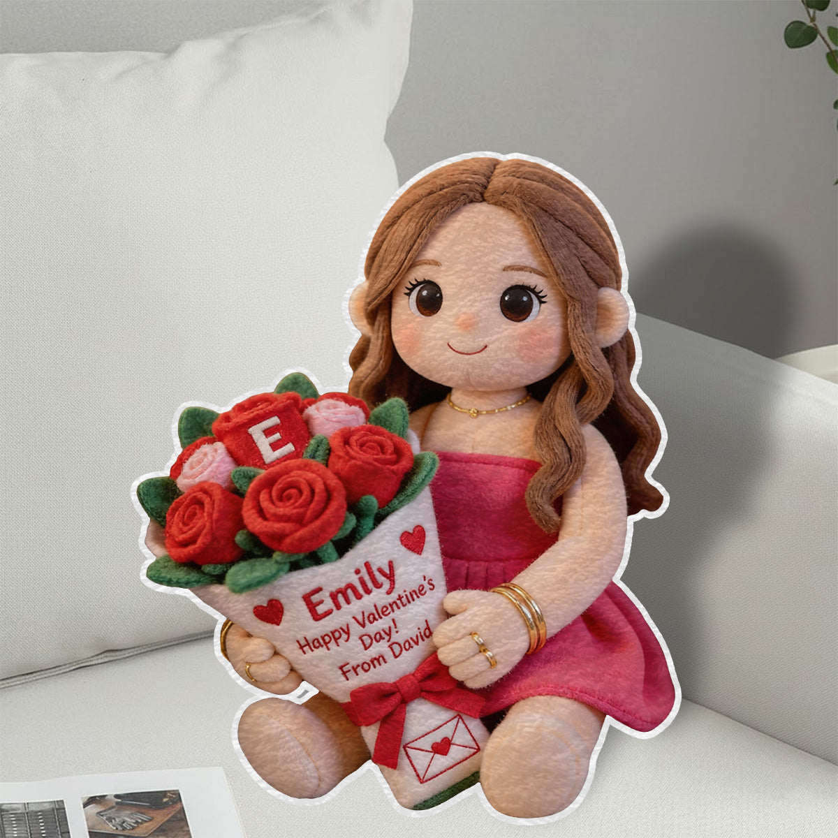 Coussin personnalisé en fausse fourrure en forme de couple avec photo et initiales des noms