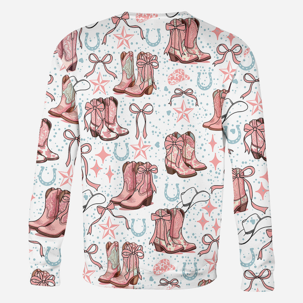Kokette Cowgirl-Stiefel und Schleifen – personalisiertes Cowgirl-Shirt mit Allover-Print