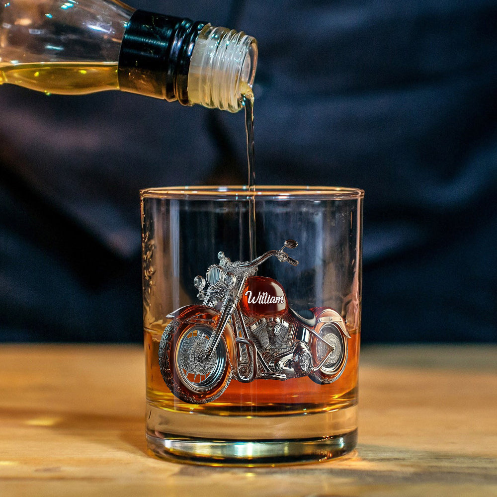 Motorradliebe – Personalisiertes Whiskyglas für Biker