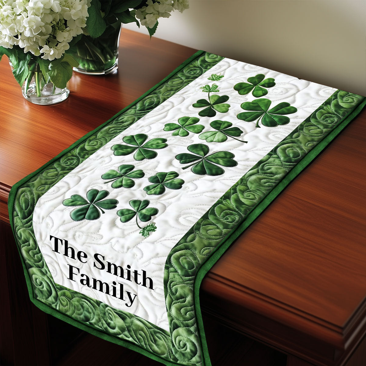 Chemin de table personnalisé Lucky Family - Famille