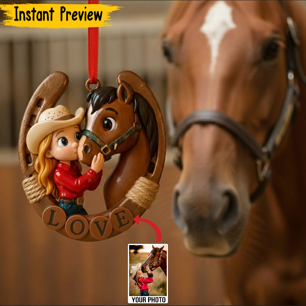 Tout ce dont vous avez besoin, c'est d'amour et d'un cheval - Ornement de cheval personnalisé