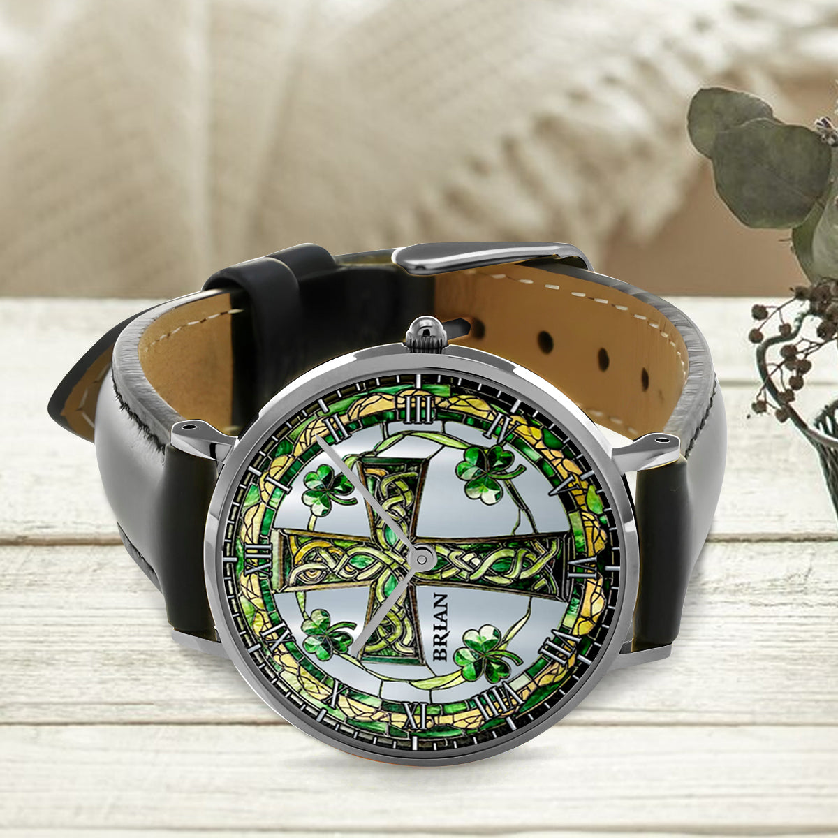 Keltisches Kreuz mit Kleeblatt – Personalisierte irische Armbanduhr