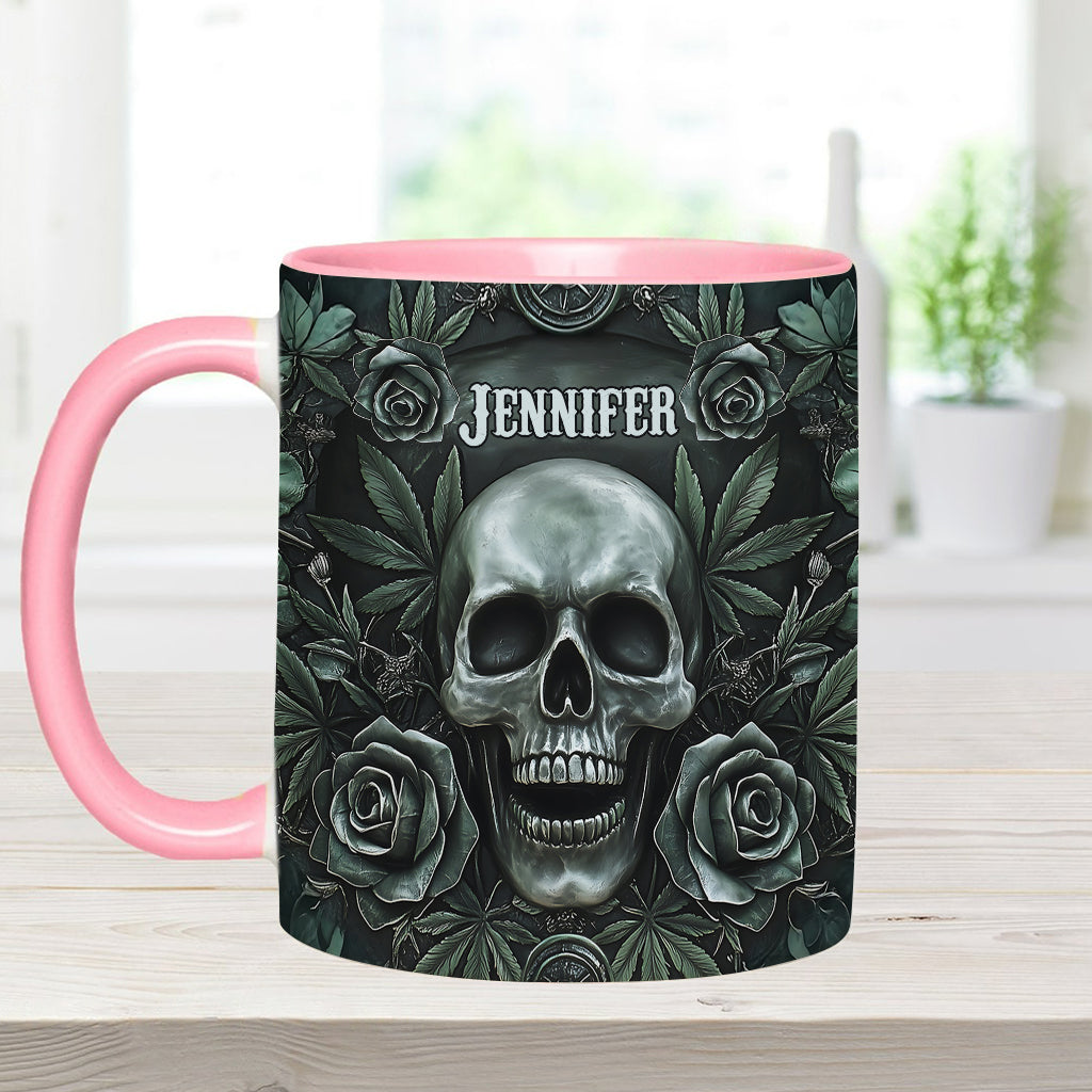 Totenkopf-Cannabisblatt - Personalisierter Becher mit Cannabis-Akzent