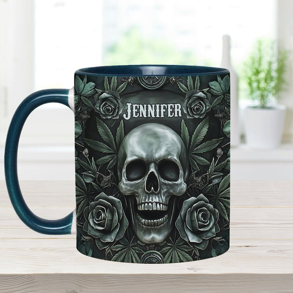 Totenkopf-Cannabisblatt - Personalisierter Becher mit Cannabis-Akzent