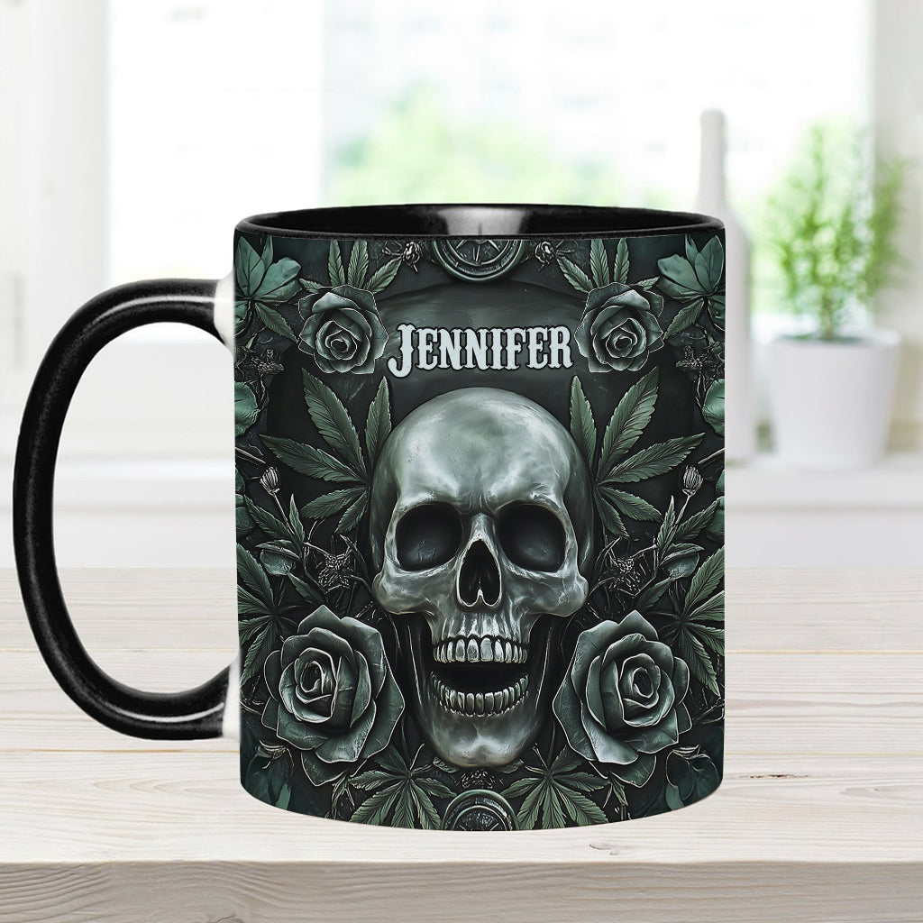 Totenkopf-Cannabisblatt - Personalisierter Becher mit Cannabis-Akzent