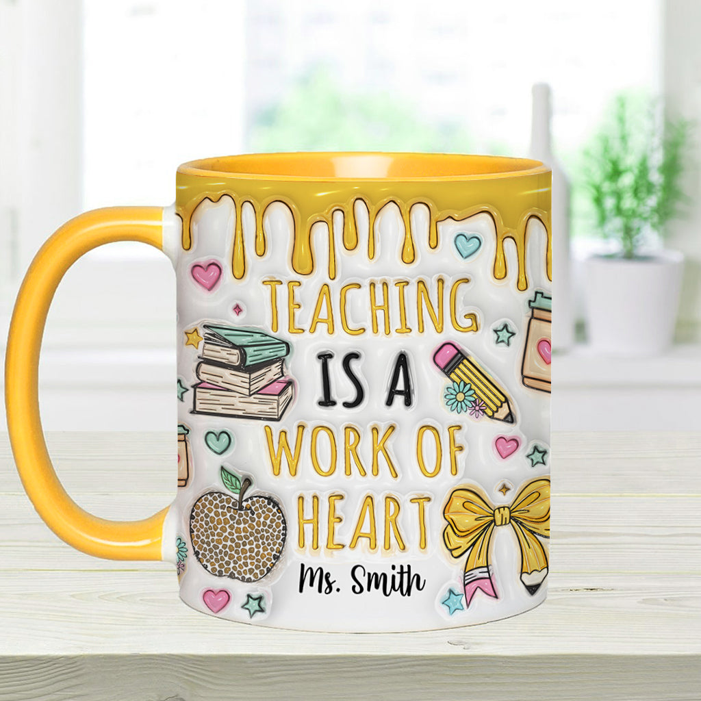 Lehren ist eine Herzensangelegenheit – Personalisierte Tasse mit Lehrermotiv