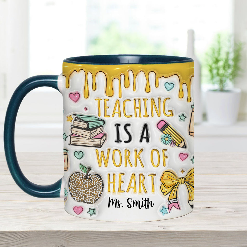 Lehren ist eine Herzensangelegenheit – Personalisierte Tasse mit Lehrermotiv