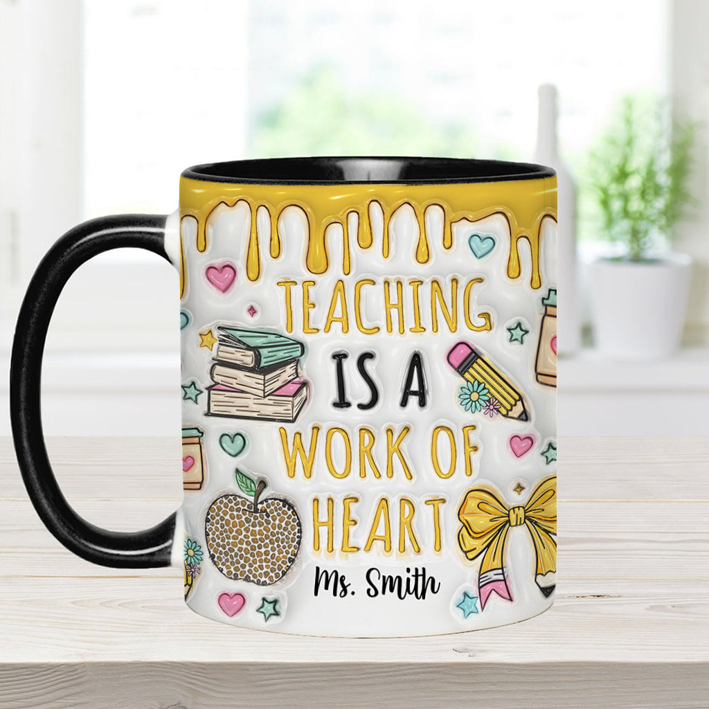 Lehren ist eine Herzensangelegenheit – Personalisierte Tasse mit Lehrermotiv