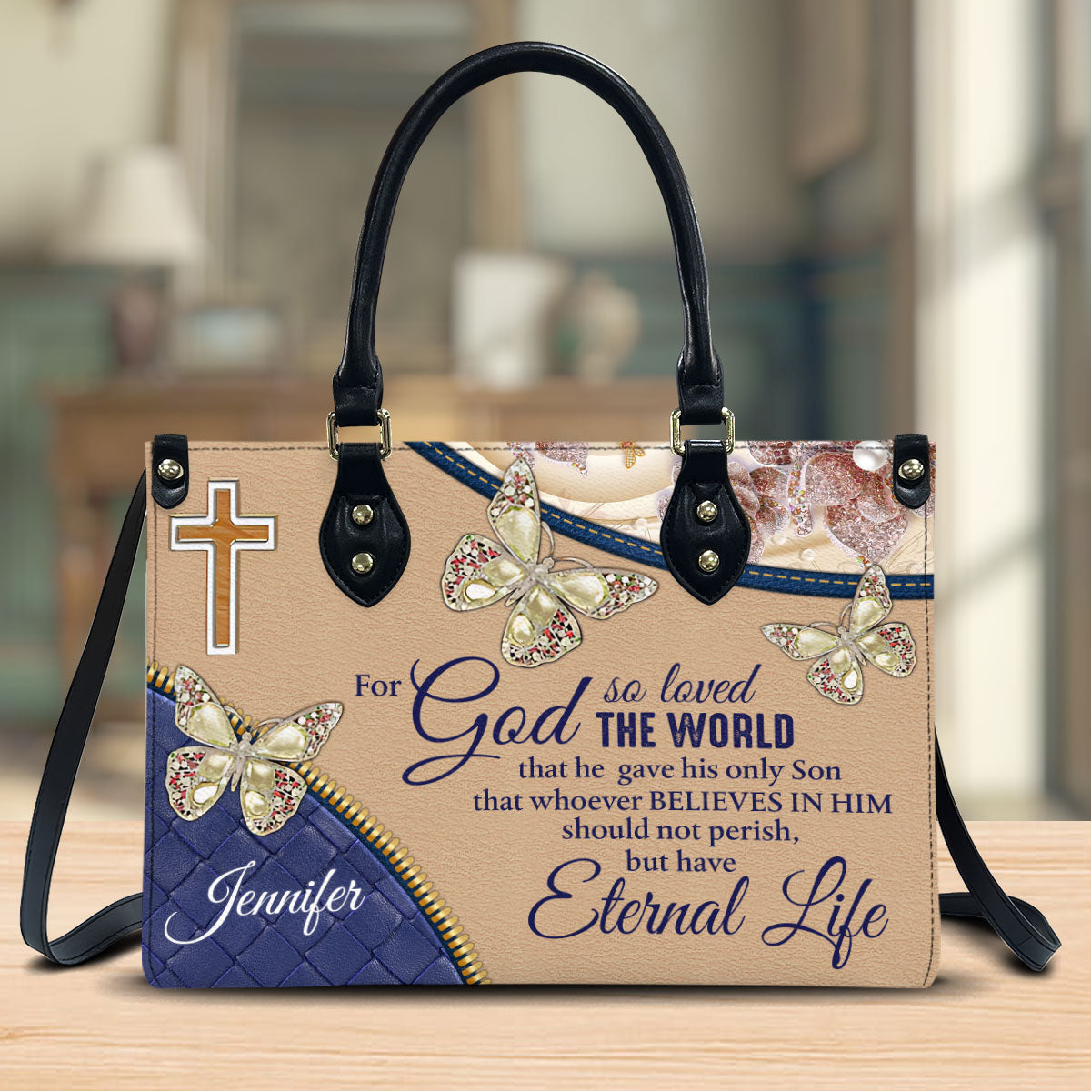 Denn so sehr hat Gott die Welt geliebt – personalisierte Schmetterlings-Lederhandtasche