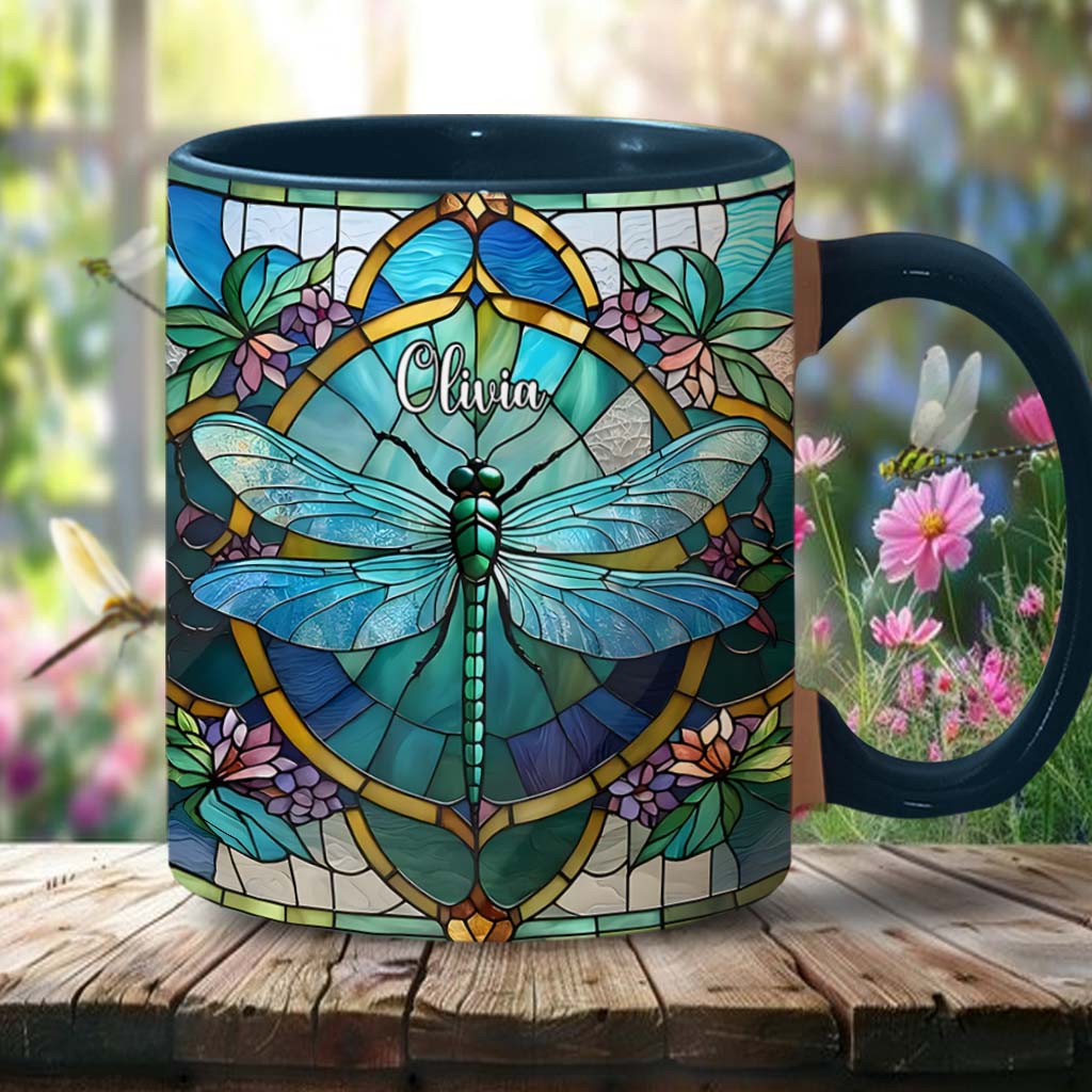 Wunderschöne Libelle – personalisierte Tasse mit Libellenmotiv