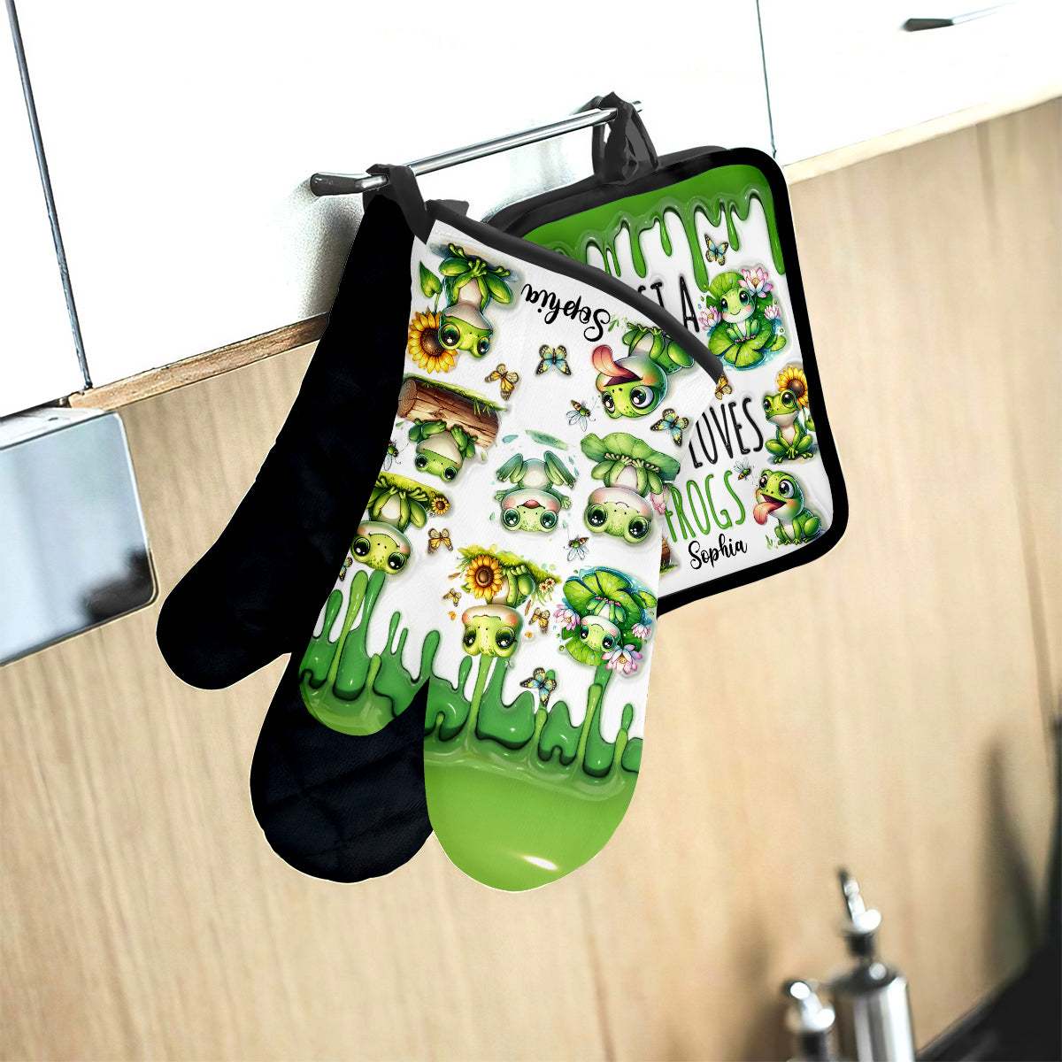Une fille qui adore les grenouilles - Ensemble de maniques et de gants de cuisine personnalisés à motif grenouille
