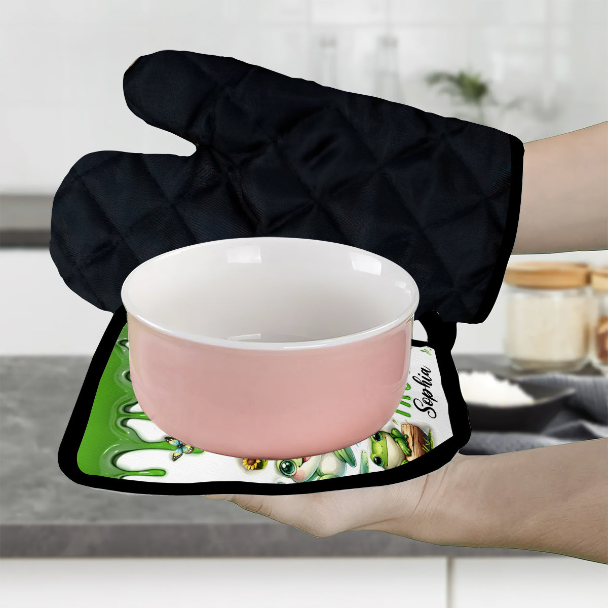 Une fille qui adore les grenouilles - Ensemble de maniques et de gants de cuisine personnalisés à motif grenouille
