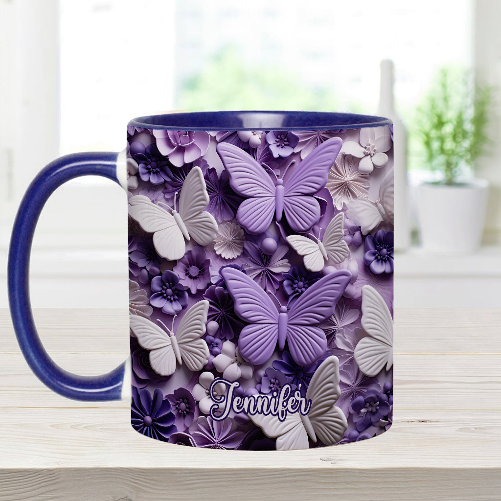 Personalisierte Tasse mit Schmetterlingsmotiv in Lila Schmetterlings-Optik