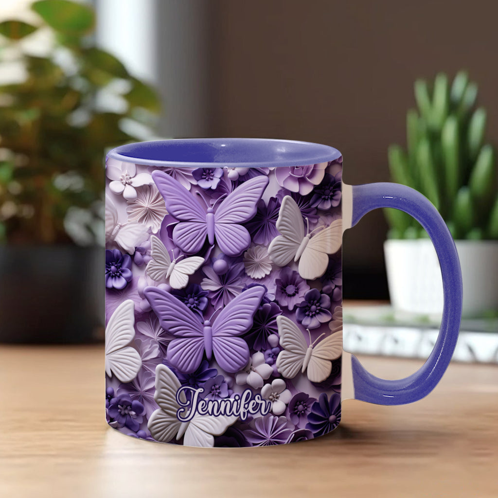 Personalisierte Tasse mit Schmetterlingsmotiv in Lila Schmetterlings-Optik