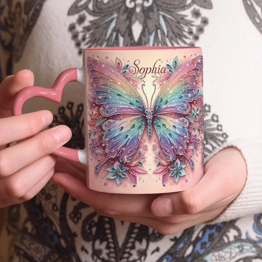 Schmetterling & Blume – Personalisierte Tasse mit Schmetterlingsherz-Henkel