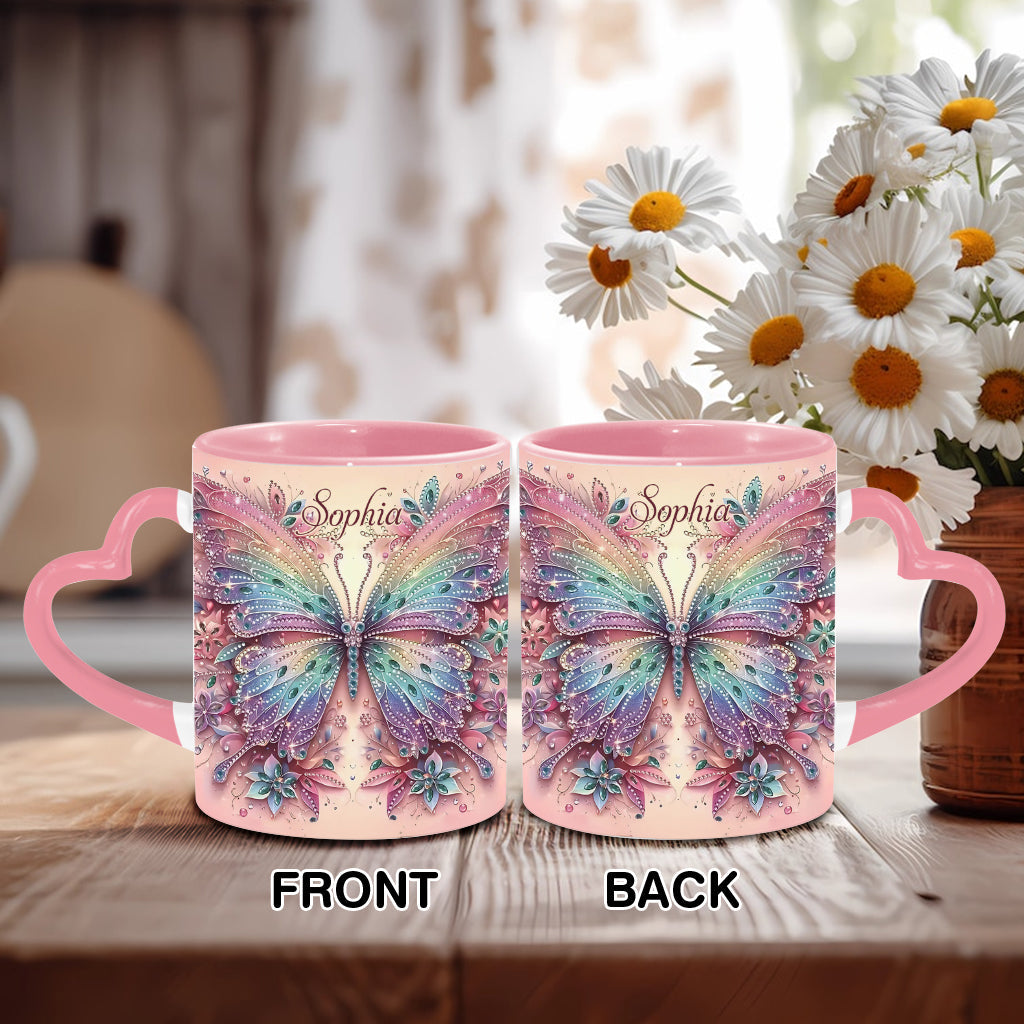 Schmetterling & Blume – Personalisierte Tasse mit Schmetterlingsherz-Henkel
