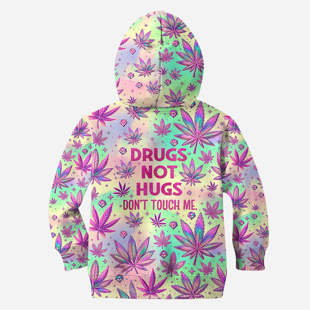 Drogen statt Umarmungen – Personalisiertes „Grass-über-alles“-Shirt