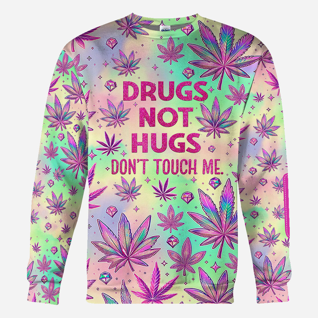 Drogen statt Umarmungen – Personalisiertes „Grass-über-alles“-Shirt