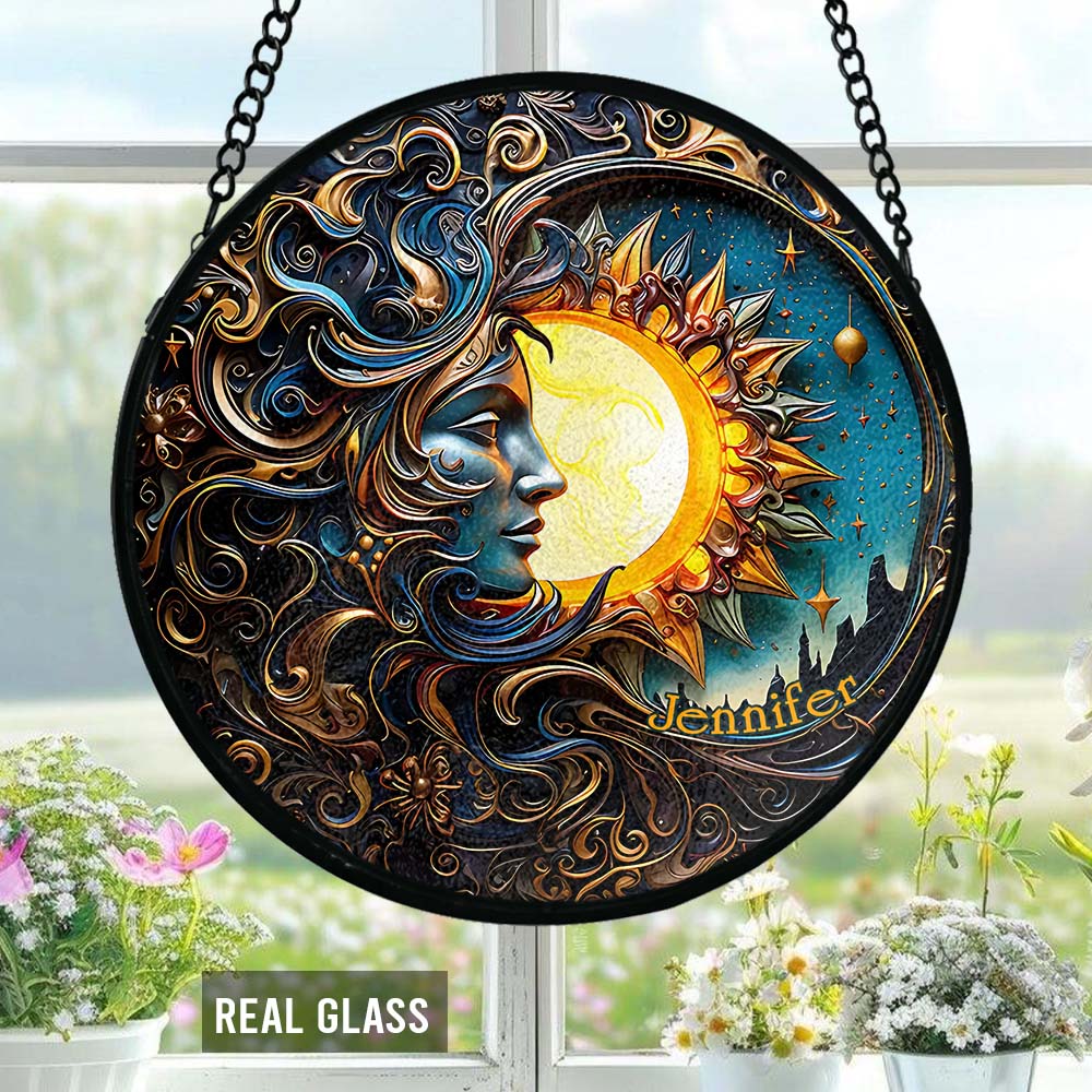 Lebe nach der Sonne, liebe nach dem Mond – Personalisierter Hippie-Sonnenfänger aus Buntglas