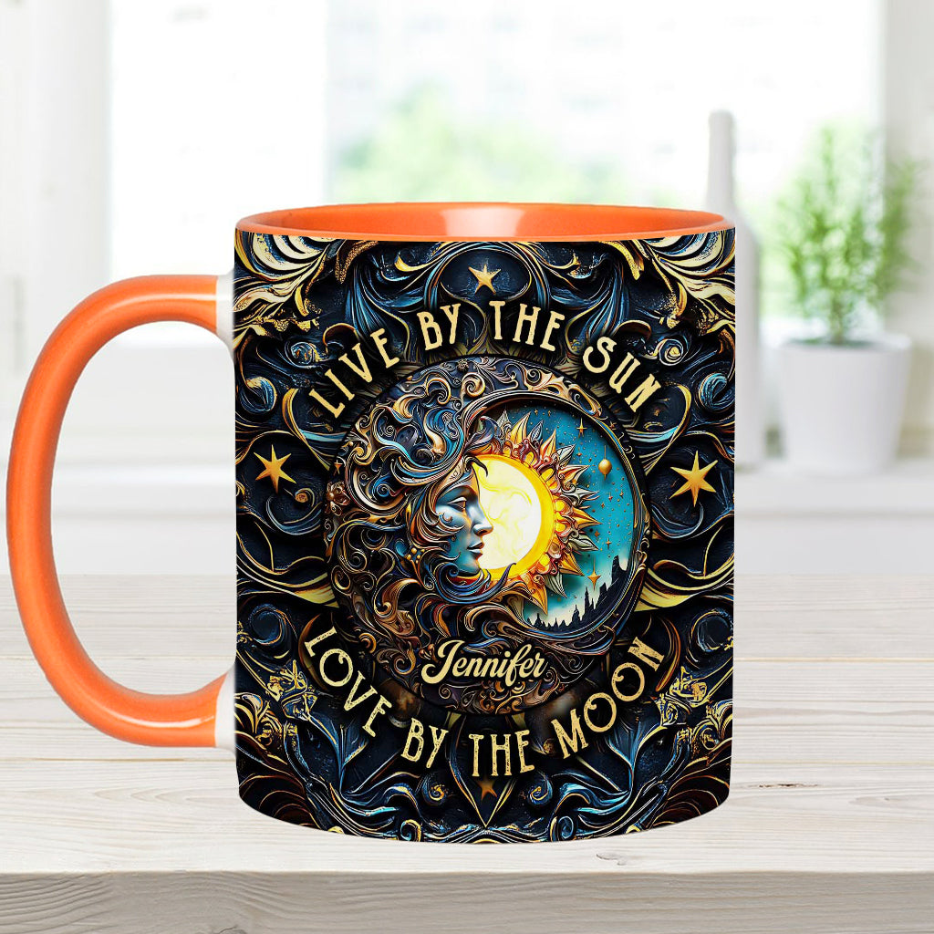 Lebe nach der Sonne, liebe nach dem Mond – Personalisierte Tasse mit Hippie-Akzent