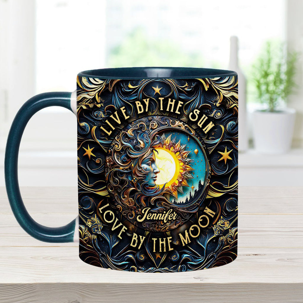 Lebe nach der Sonne, liebe nach dem Mond – Personalisierte Tasse mit Hippie-Akzent