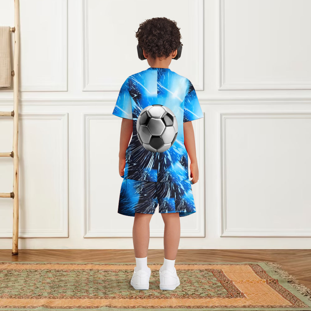 Cooles Fußball-Alphabet – Personalisiertes Fußball-T-Shirt und Shorts für Kinder