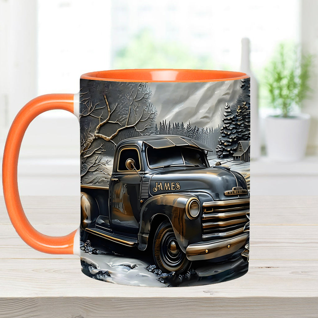 Ne sous-estimez jamais un vieux routier au volant d'un camion - Mug personnalisé pour routier