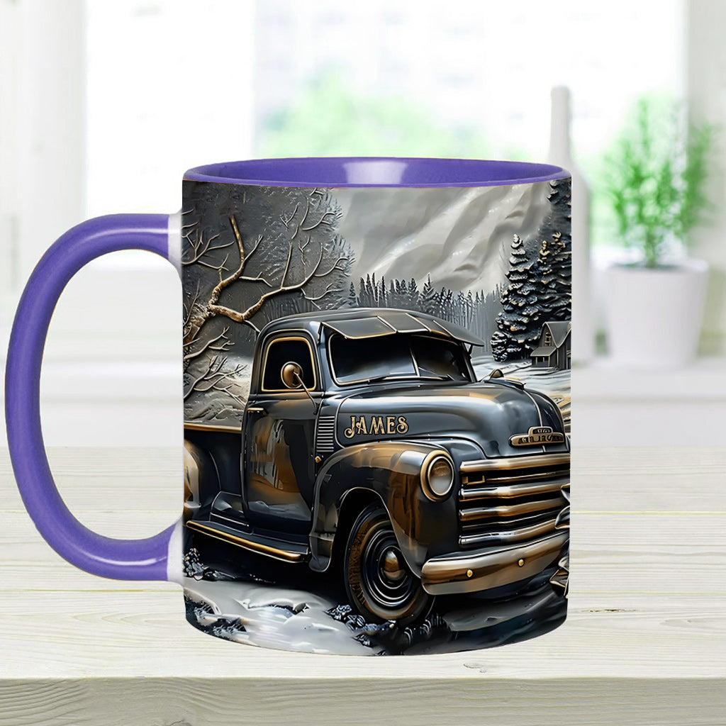 Ne sous-estimez jamais un vieux routier au volant d'un camion - Mug personnalisé pour routier
