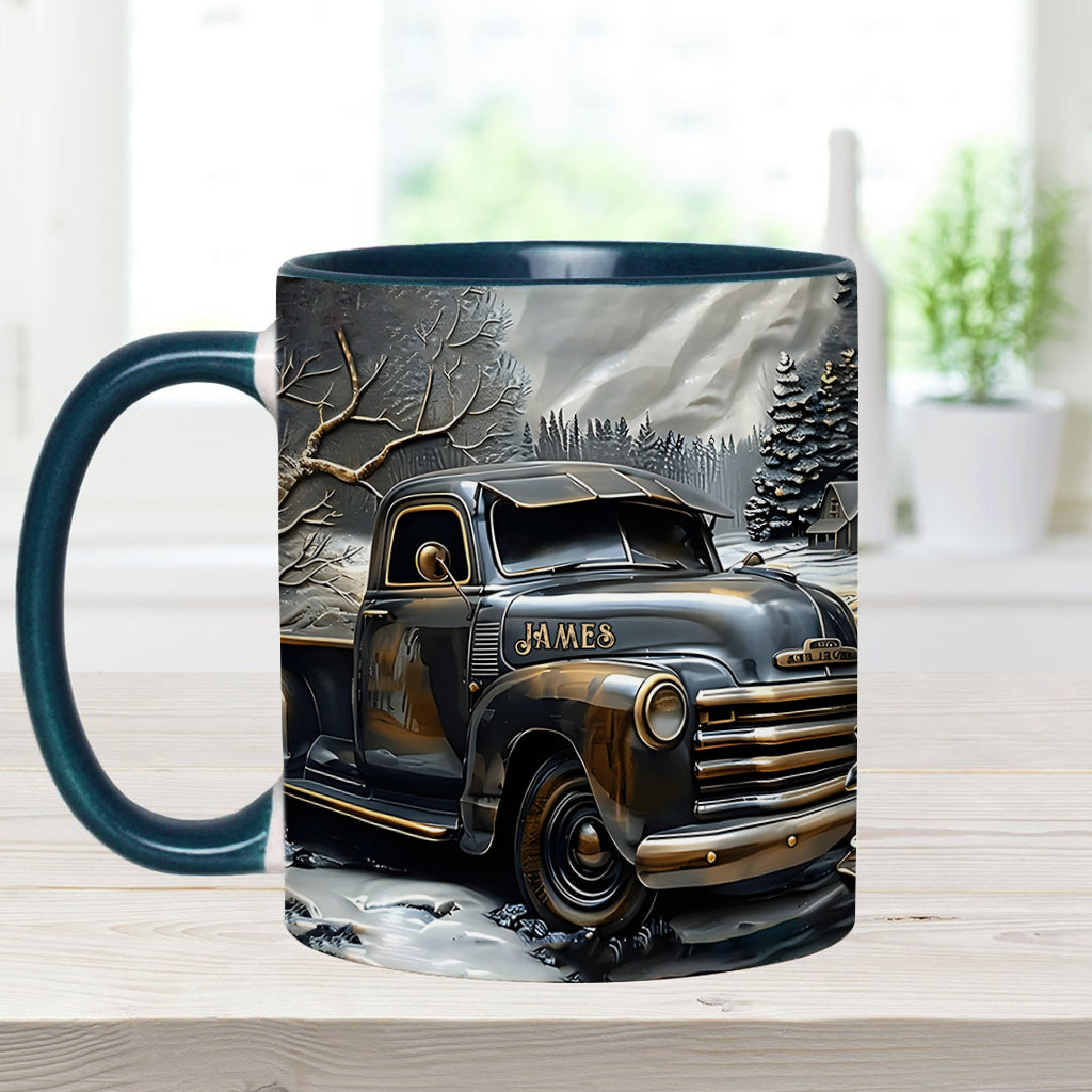 Ne sous-estimez jamais un vieux routier au volant d'un camion - Mug personnalisé pour routier