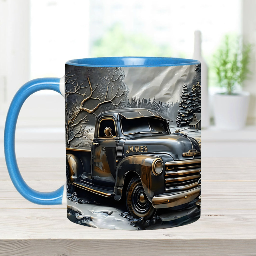 Ne sous-estimez jamais un vieux routier au volant d'un camion - Mug personnalisé pour routier
