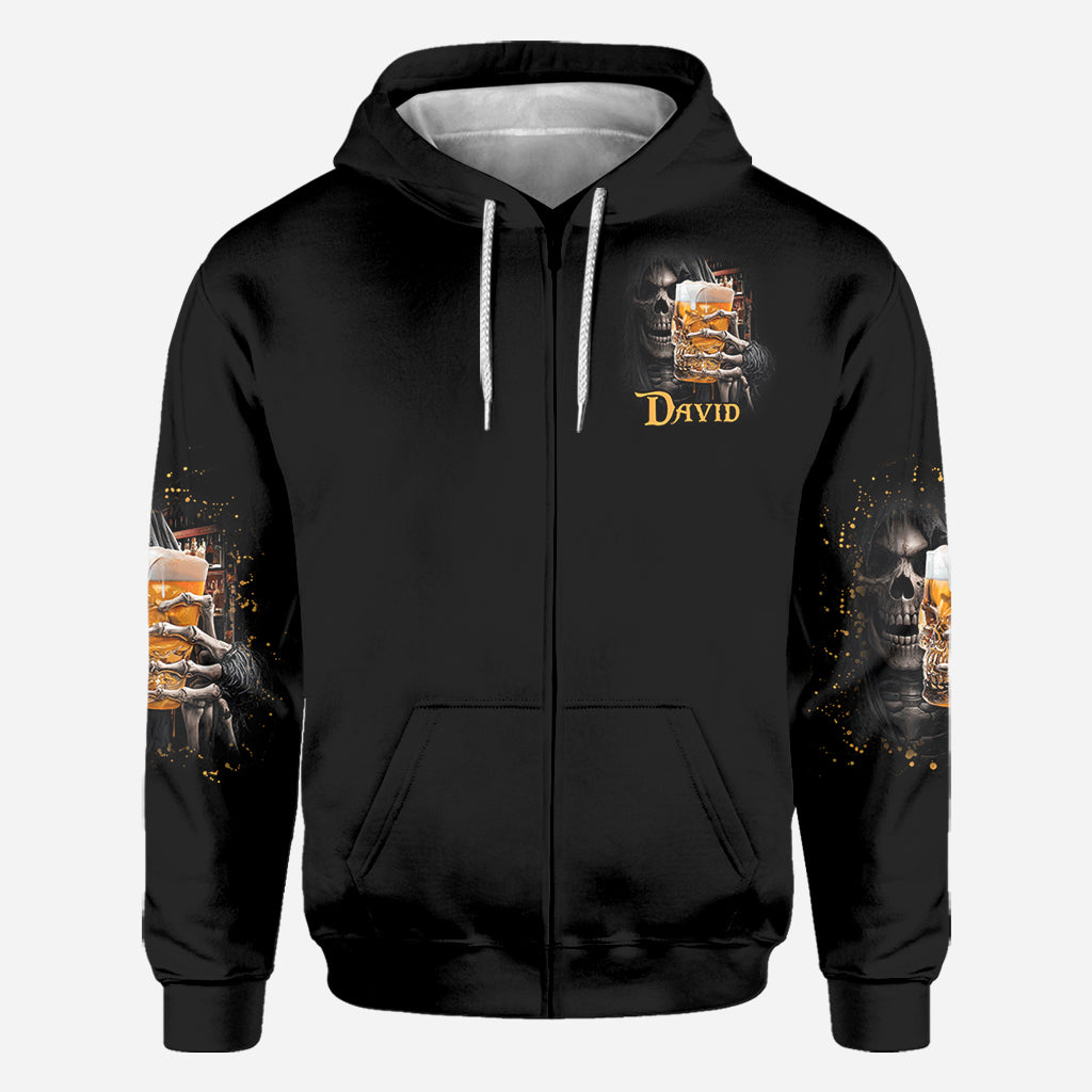 Lasst uns ein Bier trinken! - Personalisiertes T-Shirt mit Bier-Aufdruck