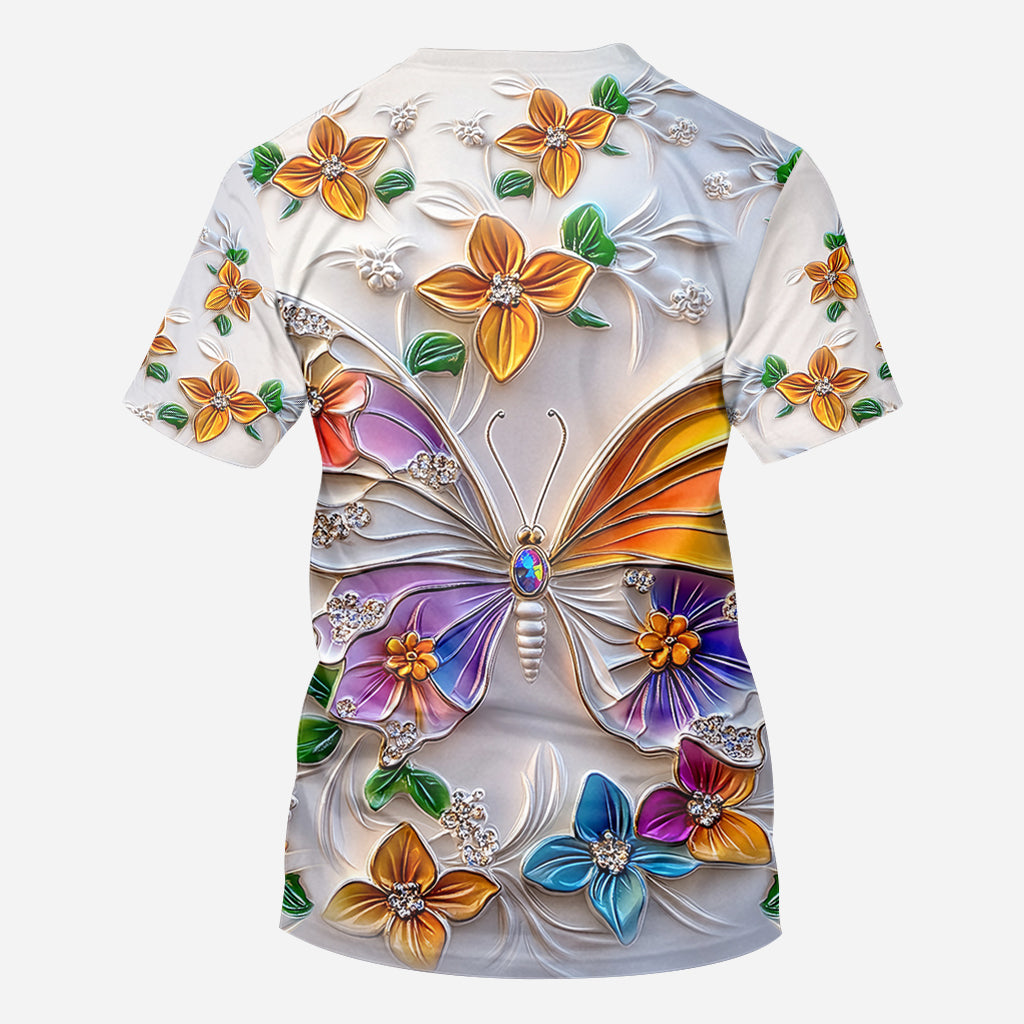 Atemberaubender Schmetterling – personalisiertes T-Shirt mit Schmetterlingsmotiv