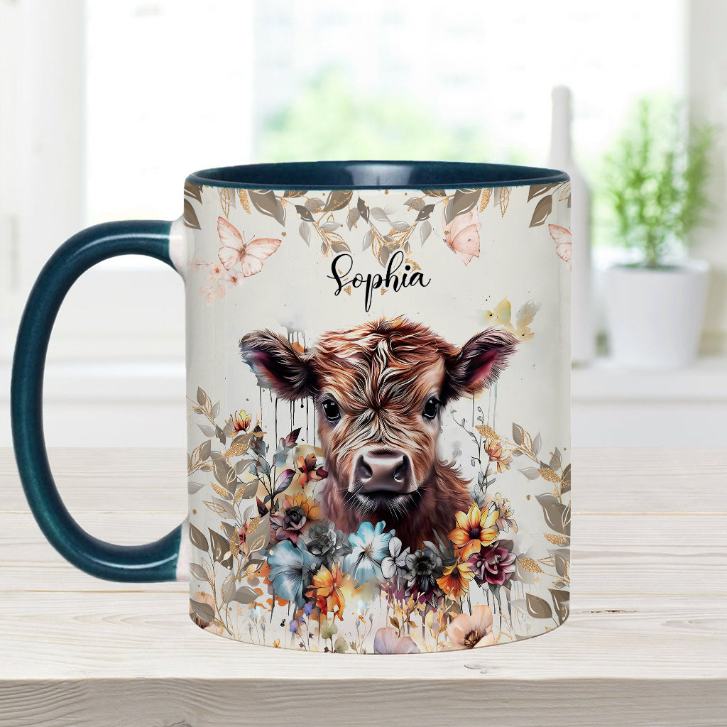 Personalisierte Tasse mit Blumenmotiv und Kuhmotiv