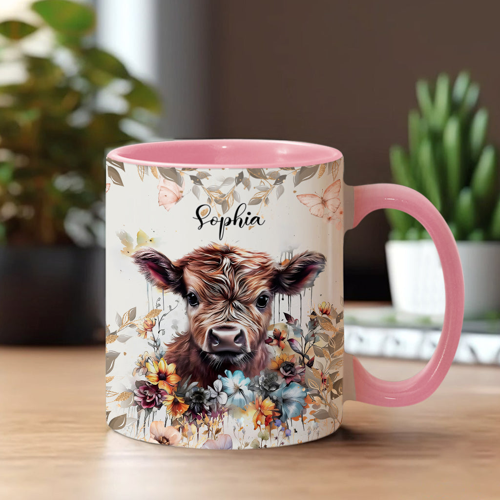 Personalisierte Tasse mit Blumenmotiv und Kuhmotiv