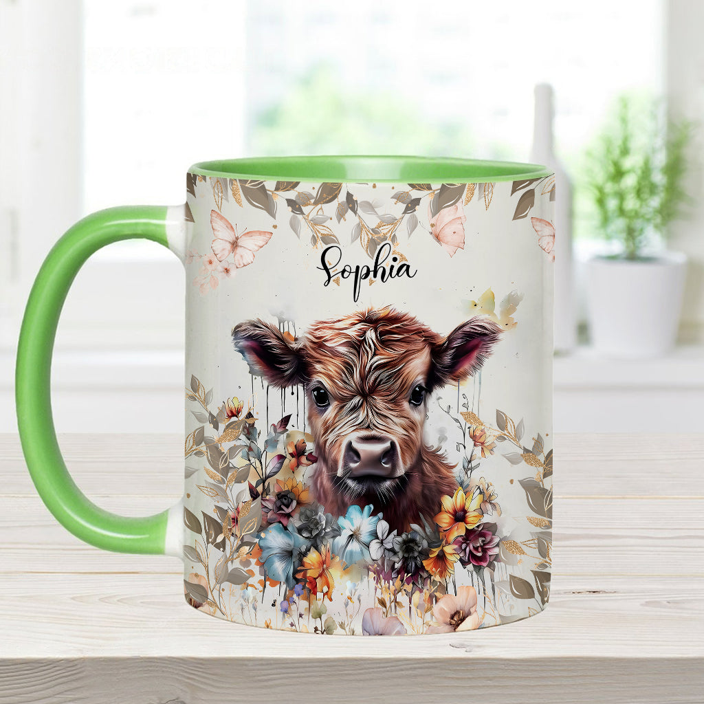 Personalisierte Tasse mit Blumenmotiv und Kuhmotiv