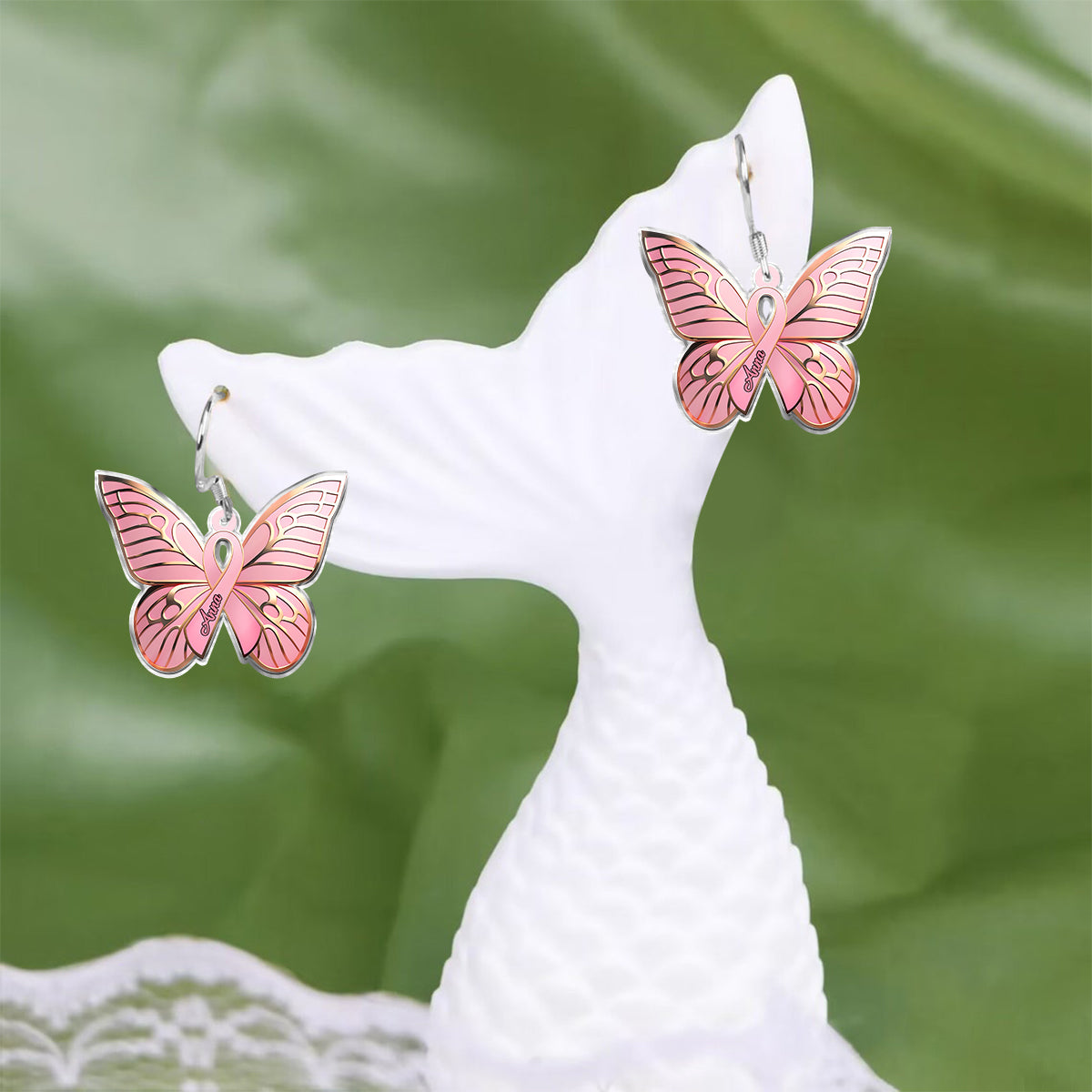 Hope Butterfly – Personalisierte Ohrringe zur Sensibilisierung für Brustkrebs