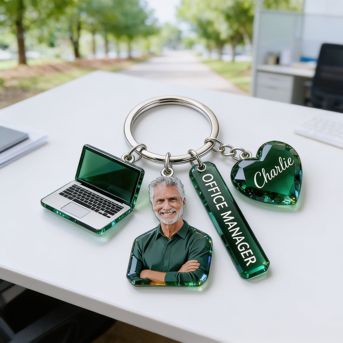 Porte-clés personnalisé pour homme adulte, cadeau d'appréciation du personnel de bureau avec des charms acryliques thématiques