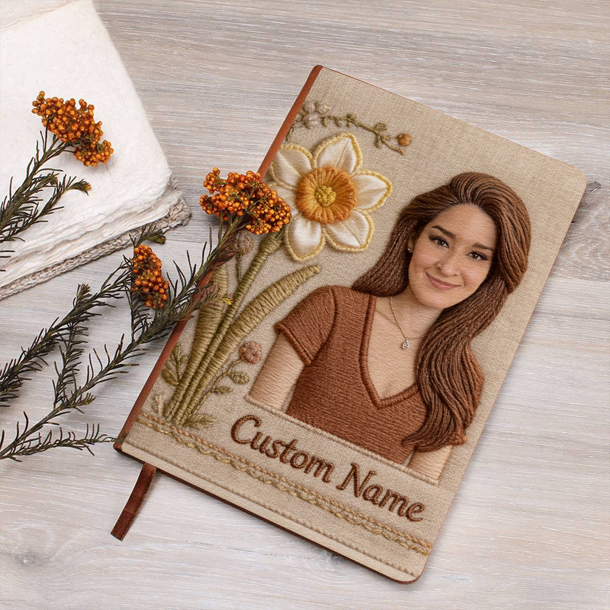 Personalisierter Lederjournal mit Geburtsmonat-Blume für Latina-Mama