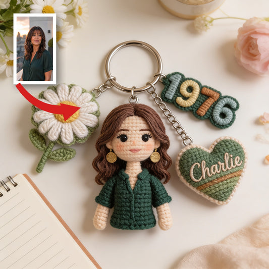 Porte-clés personnalisé pour le 50e anniversaire d'une femme latina d'âge moyen