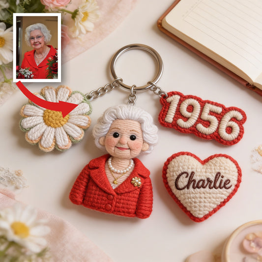 Cadeau de porte-clés personnalisé pour le 70e anniversaire femme âgée