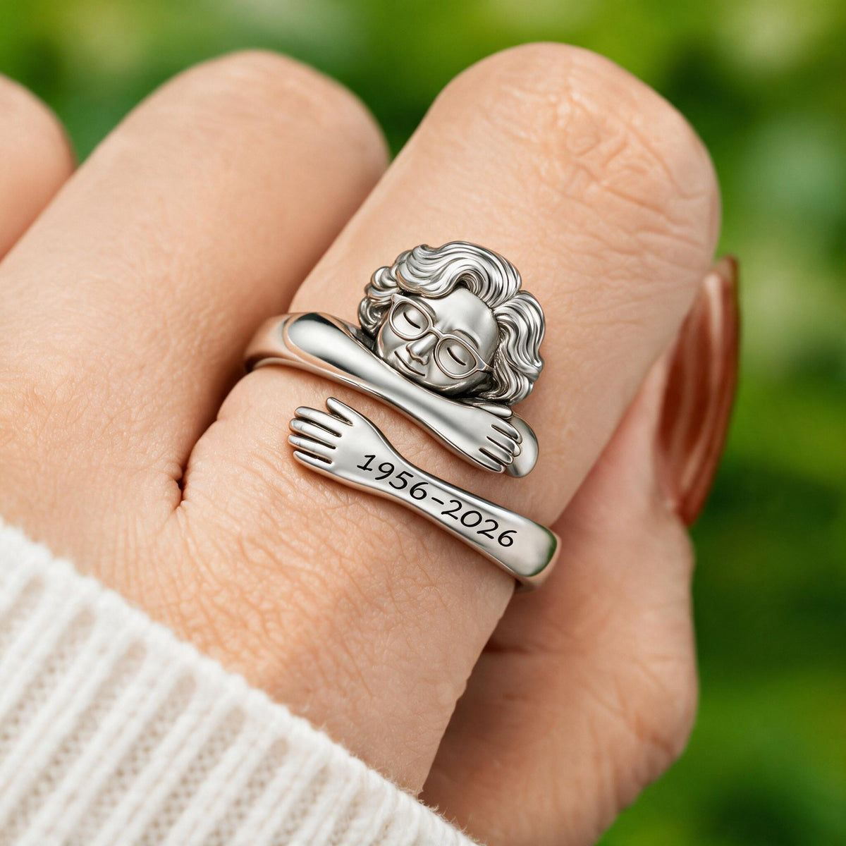 Personalized Older Black Woman Grandma Memorial Adjustable Hug Ring