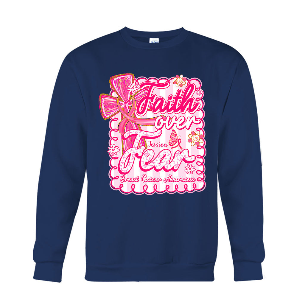 Preppy Brustkrebs: Glaube statt Angst – Personalisiertes T-Shirt und Hoodie zur Sensibilisierung für Brustkrebs