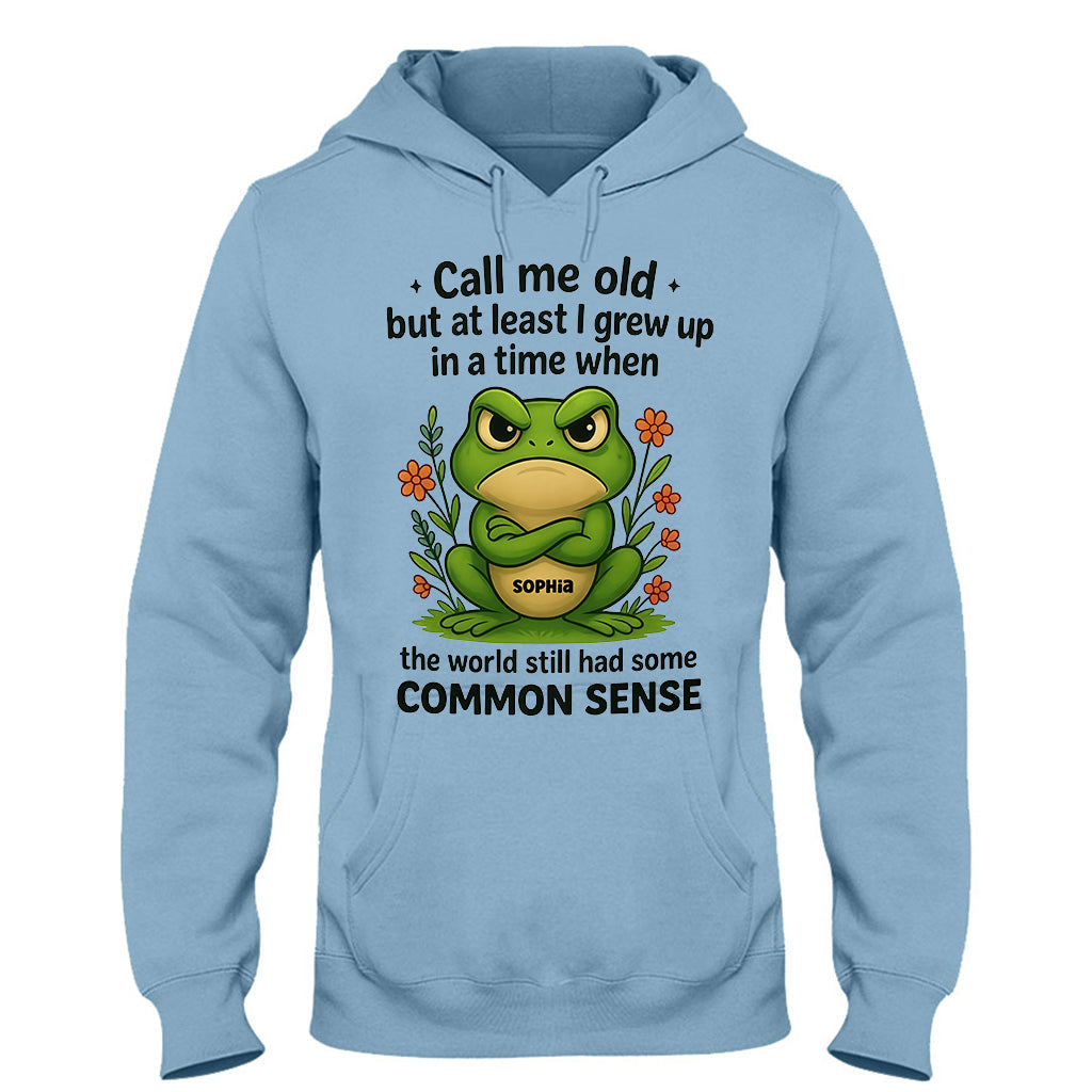 Call Me Old – Personalisiertes T-Shirt und Hoodie mit Froschmotiv